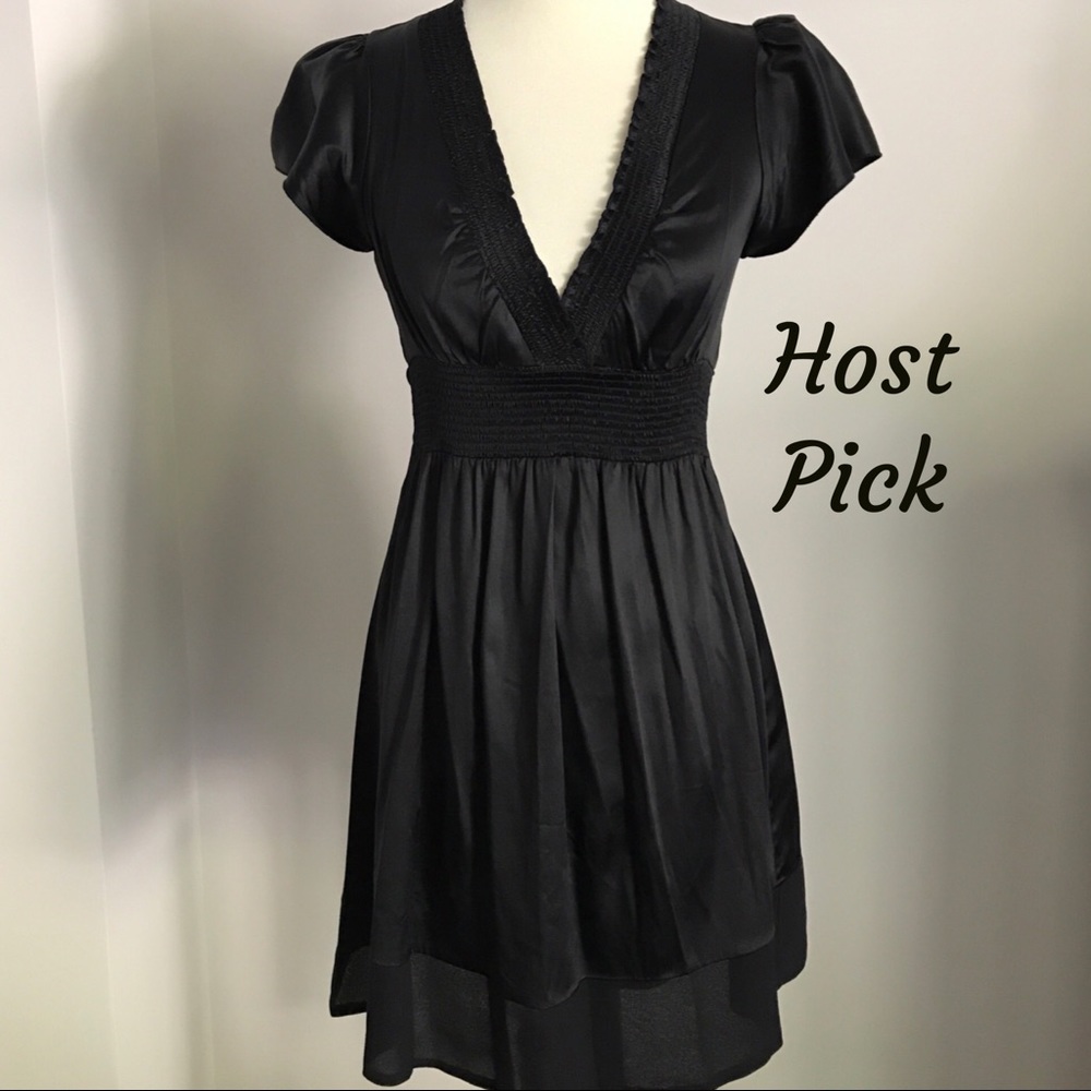 🌟HP🌟BCBG Maxazria Silk Dress, Smocked Detail